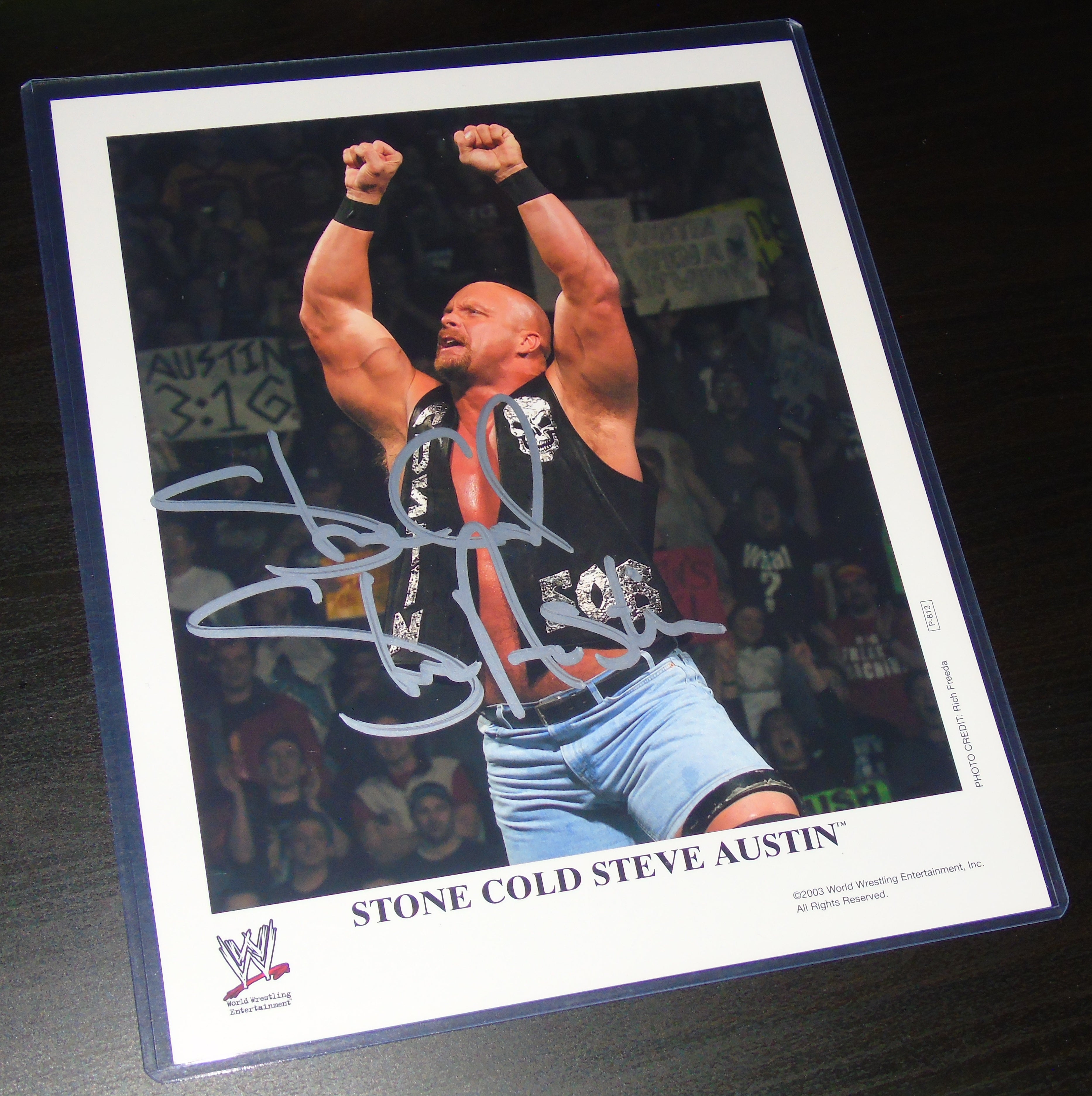 STONE COLD STEVE AUSTIN SIGNED WWE WRESTLING 8