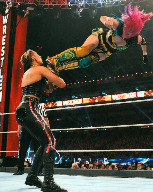 Asuka WWE Wrestling Wrestlemania Photo