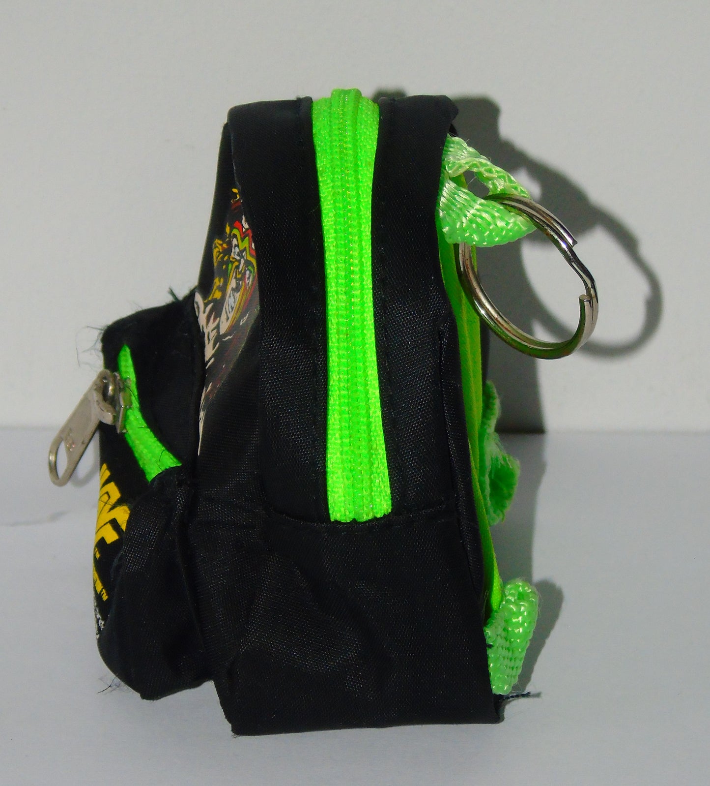 WWF WWE Wrestling The Ultimate Warrior Mini Back Pack Keyring