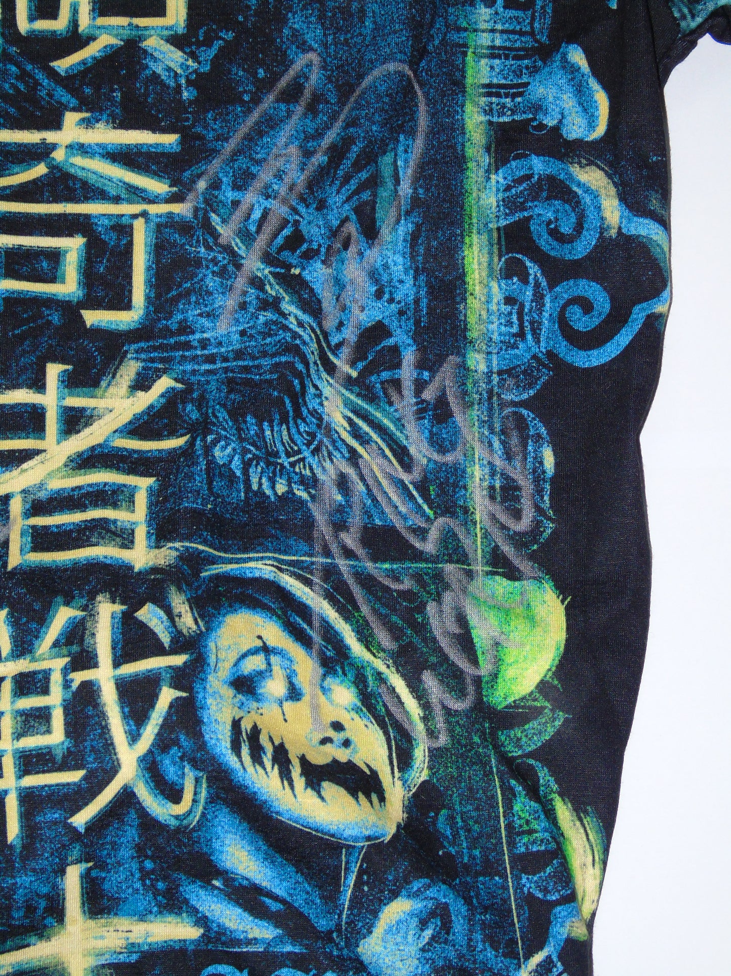 Asuka WWE Ring Worn & Signed Wrestling T-Shirt With Added Kairi Sane Autograph