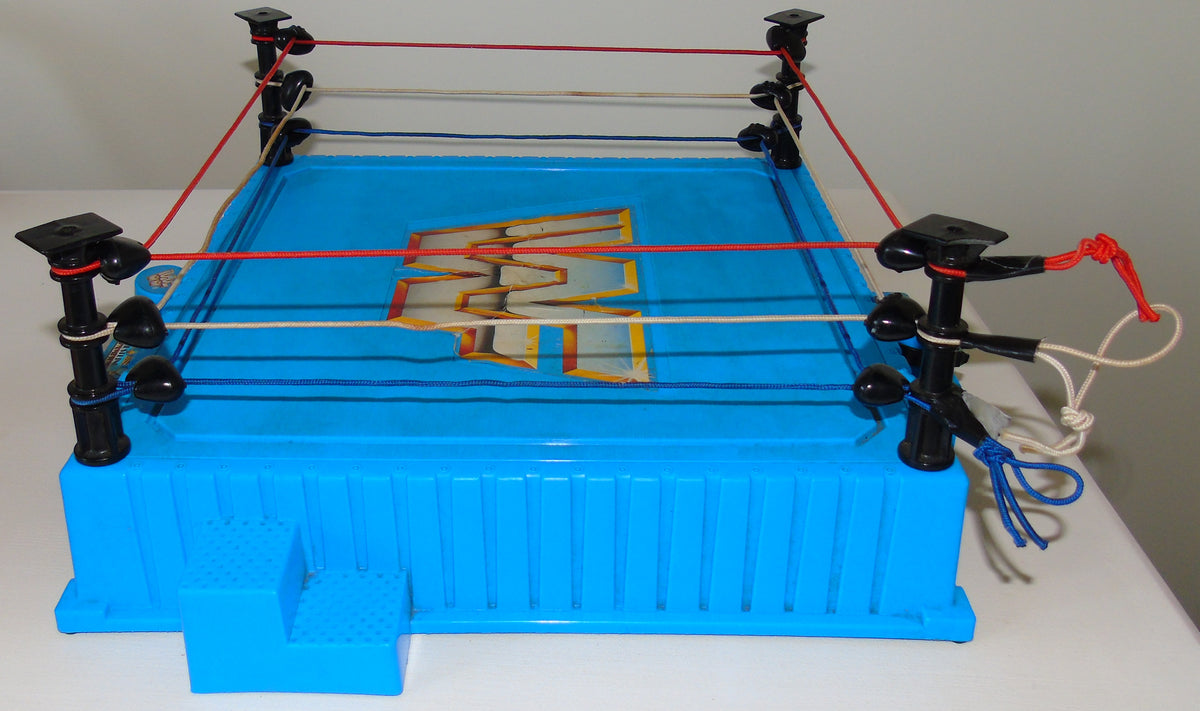 WWF HASBRO WRESTLING RING COMPLETE WITH SOUND EFFECTS MODULE
