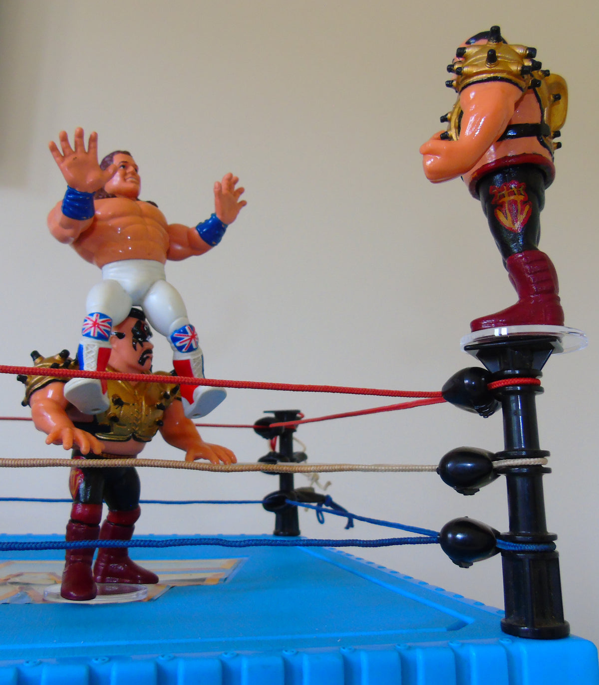 WWF HASBRO WRESTLING RING COMPLETE WITH SOUND EFFECTS MODULE