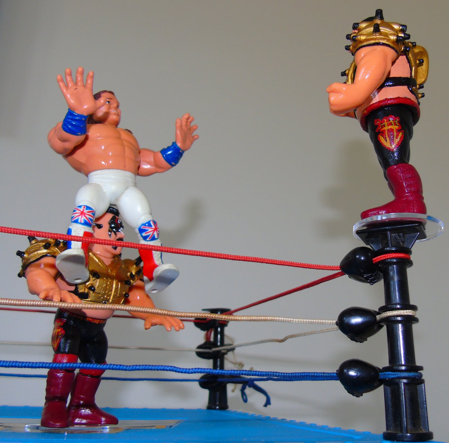 WWF HASBRO WRESTLING RING COMPLETE WITH SOUND EFFECTS MODULE