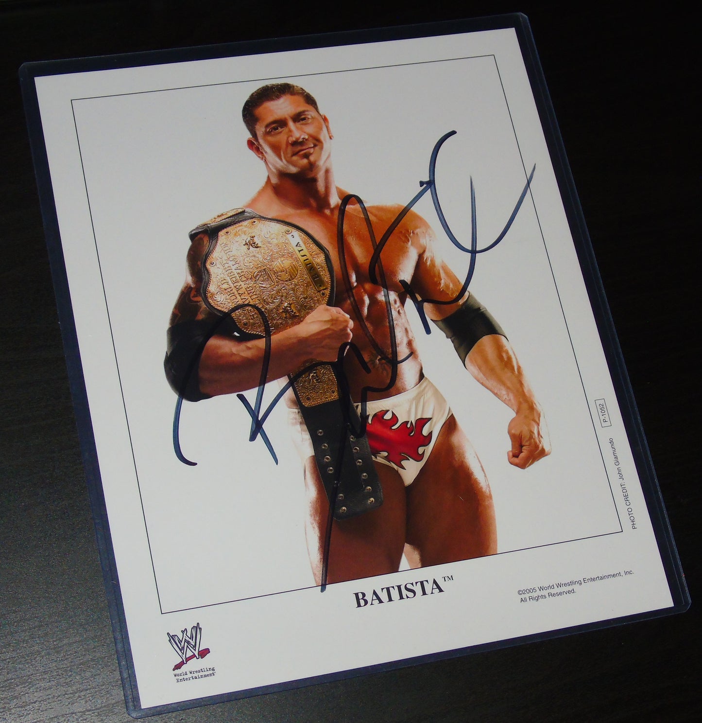 BATISTA SIGNED WWE WRESTLING 8"x10" PROMO PHOTO P-1052