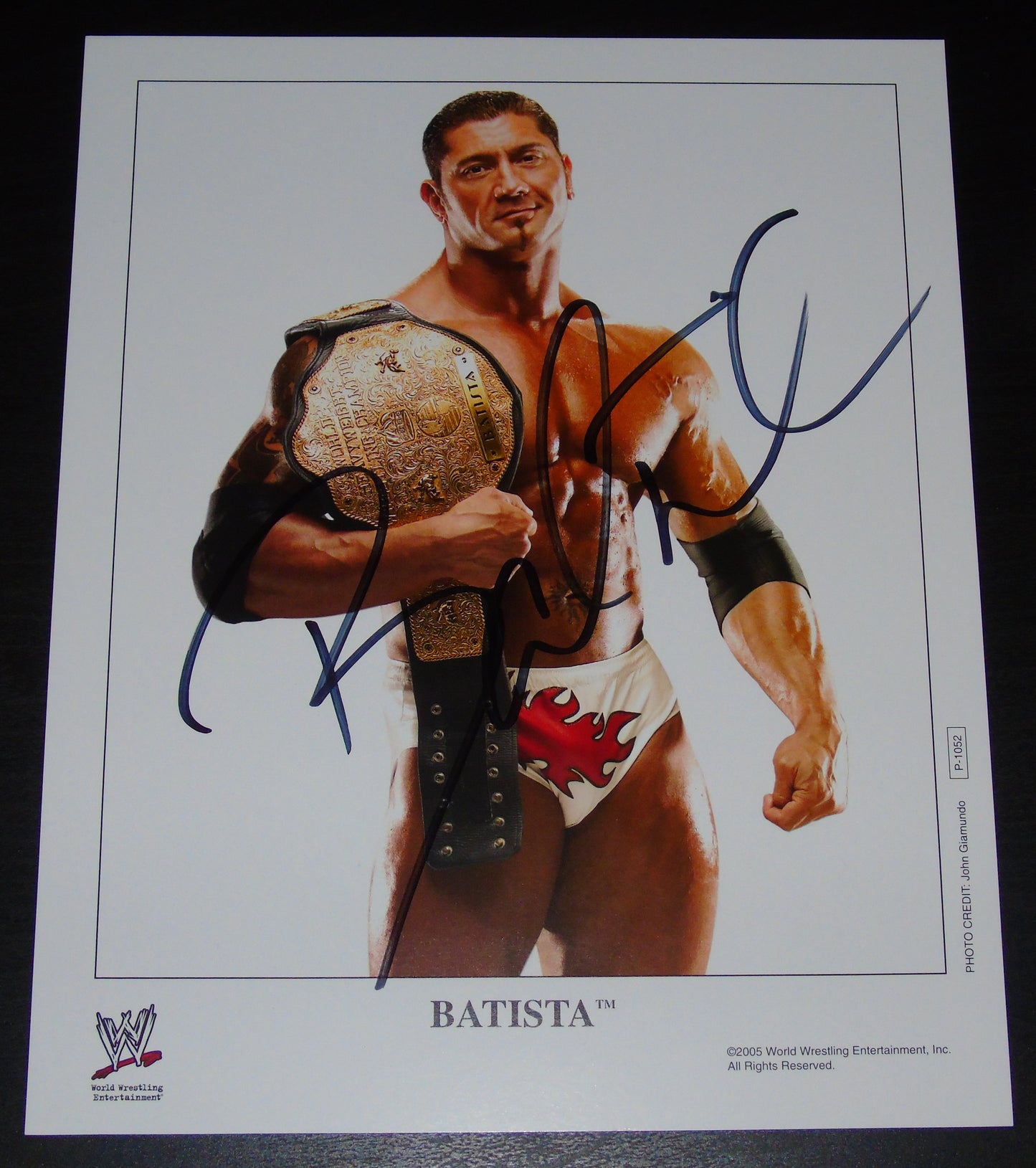 BATISTA SIGNED WWE WRESTLING 8"x10" PROMO PHOTO P-1052