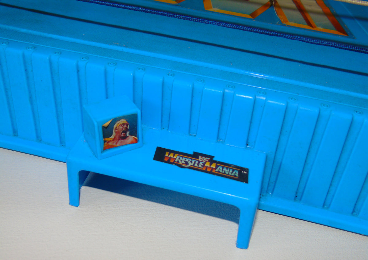 WWF HASBRO WRESTLING RING COMPLETE WITH SOUND EFFECTS MODULE