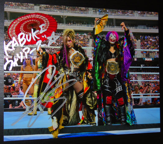 KAIRI SANE SIGNED WWE ELIMINATION CHAMBER PERTH PHOTO WITH JAPANESE INSCRIPTION