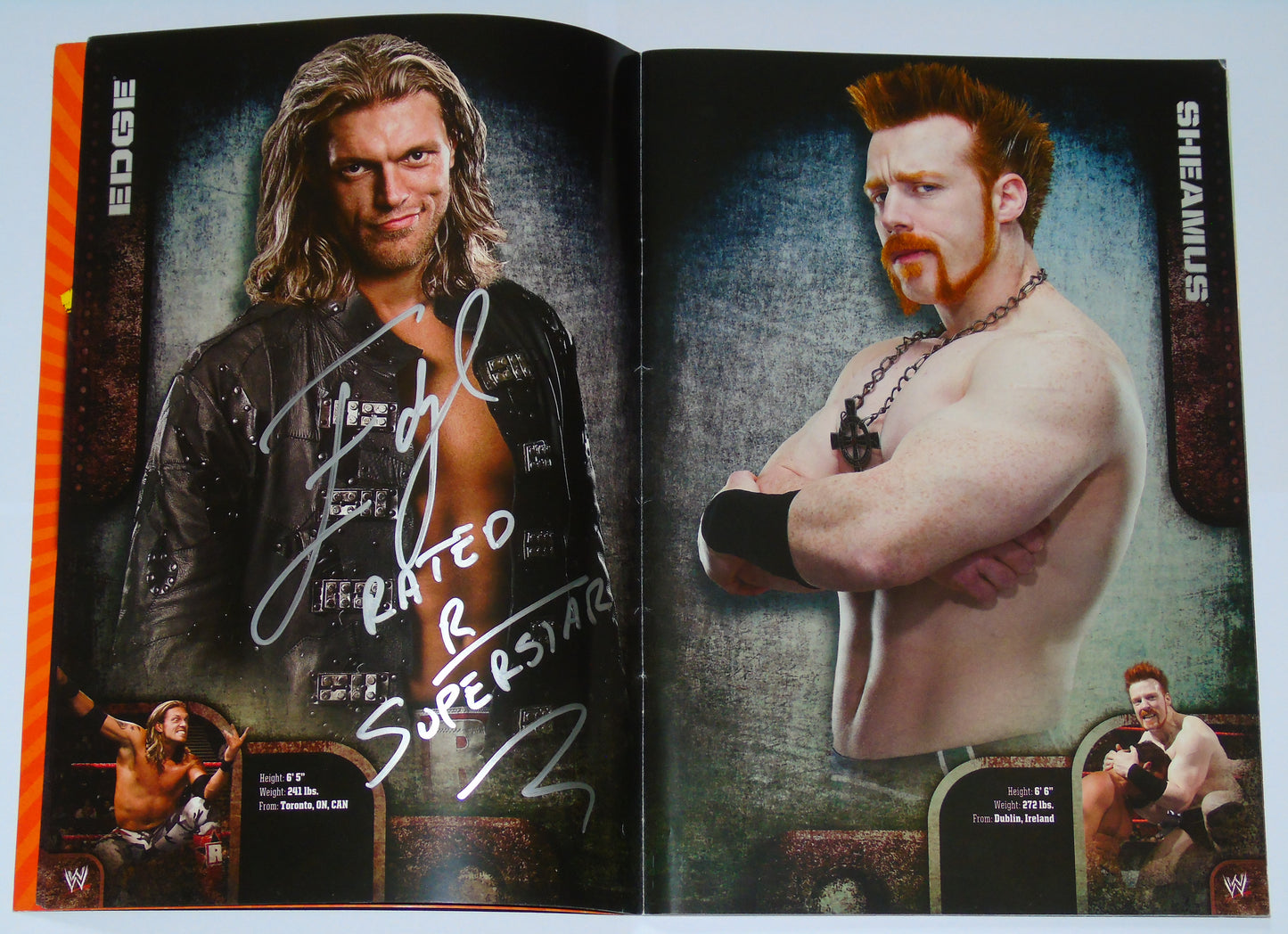 WWE Wrestling UK Tour 2010 Official Event Program Signed By Edge, Wade Barrett, Beth Phoenix, The Hart Dynasty & Rosa Mendes