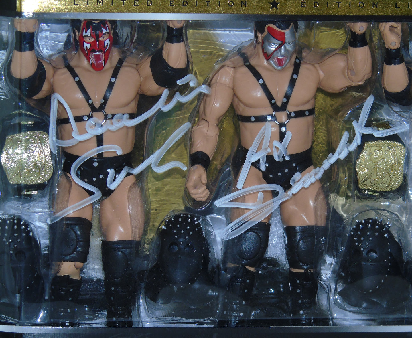 Demolition Ax & Smash WWE/WWF Jakks Classic Signed Triple Figure Set (with Crush)
